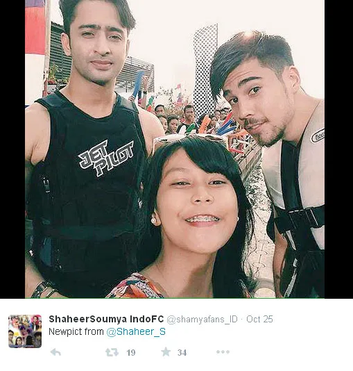 Senyum simpul, Shaheer makin ganteng dan macho © Twitter.com/shamyafans_ID