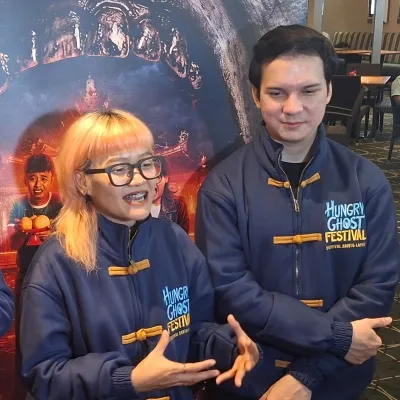 Cerita Kocak Aci Resti Saat Syuting 'HUNGRY GHOST FESTIVAL'
