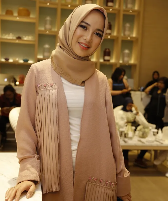 Menurut Chacha, ibadah tak hanya giat dilakukan saat bulan Ramadan tiba. © KapanLagi.com/Muhammad Akrom Sukarya