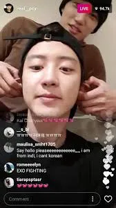 Chanyeol di salah satu live IG-nya © instagram.com/real__pcy
