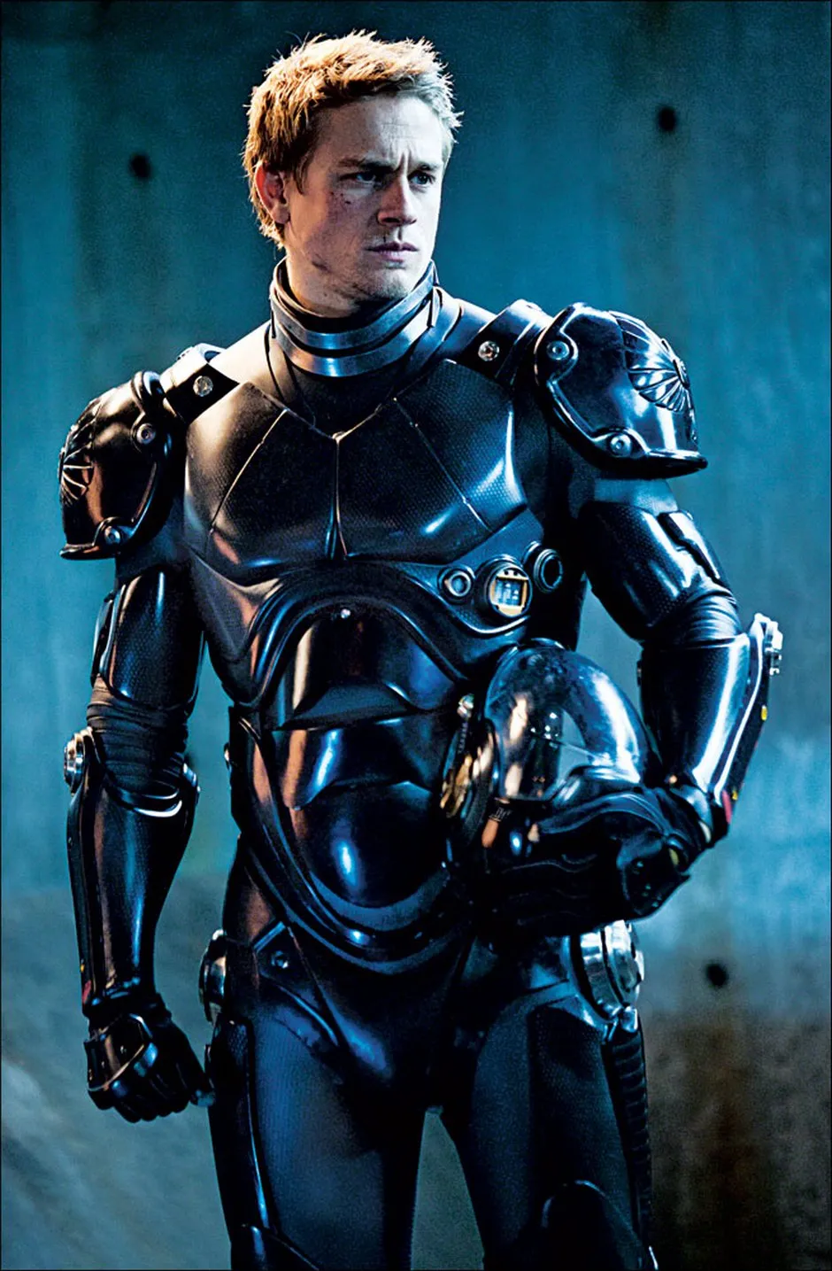 Akting Charlie Hunnam dalam PACIFIC RIM (2013) | Foto: Legendary Pictures