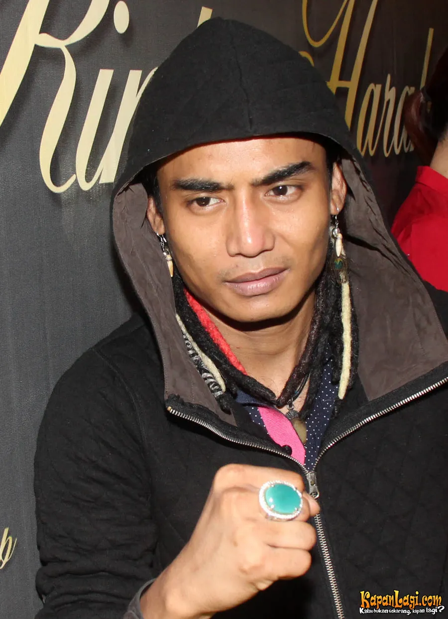 Charly gampang capek ketika manggung karena cukup kepikiran dengan masalah Rere Regina/©KapanLagi.com®/Hendra Gunawan