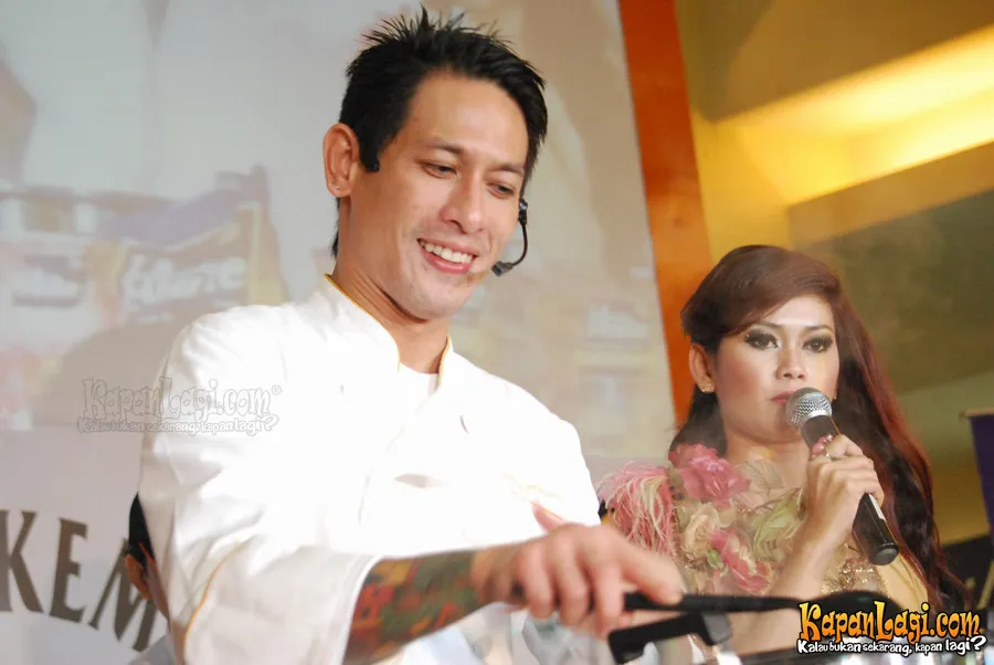 Chef Juna merasa dirugikan dengan kabar dirinya ditangkap. ©KapanLagi.com