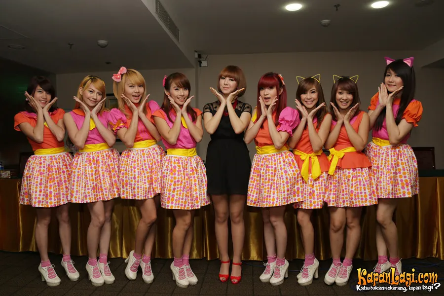 Cherry Belle dan Hari saling puji. ©Busan
