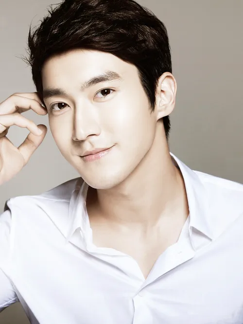 Meski sibuk dengan Super Junior M, Siwon sempatkan diri tampil di Strong Heart 2 ©soompi.com