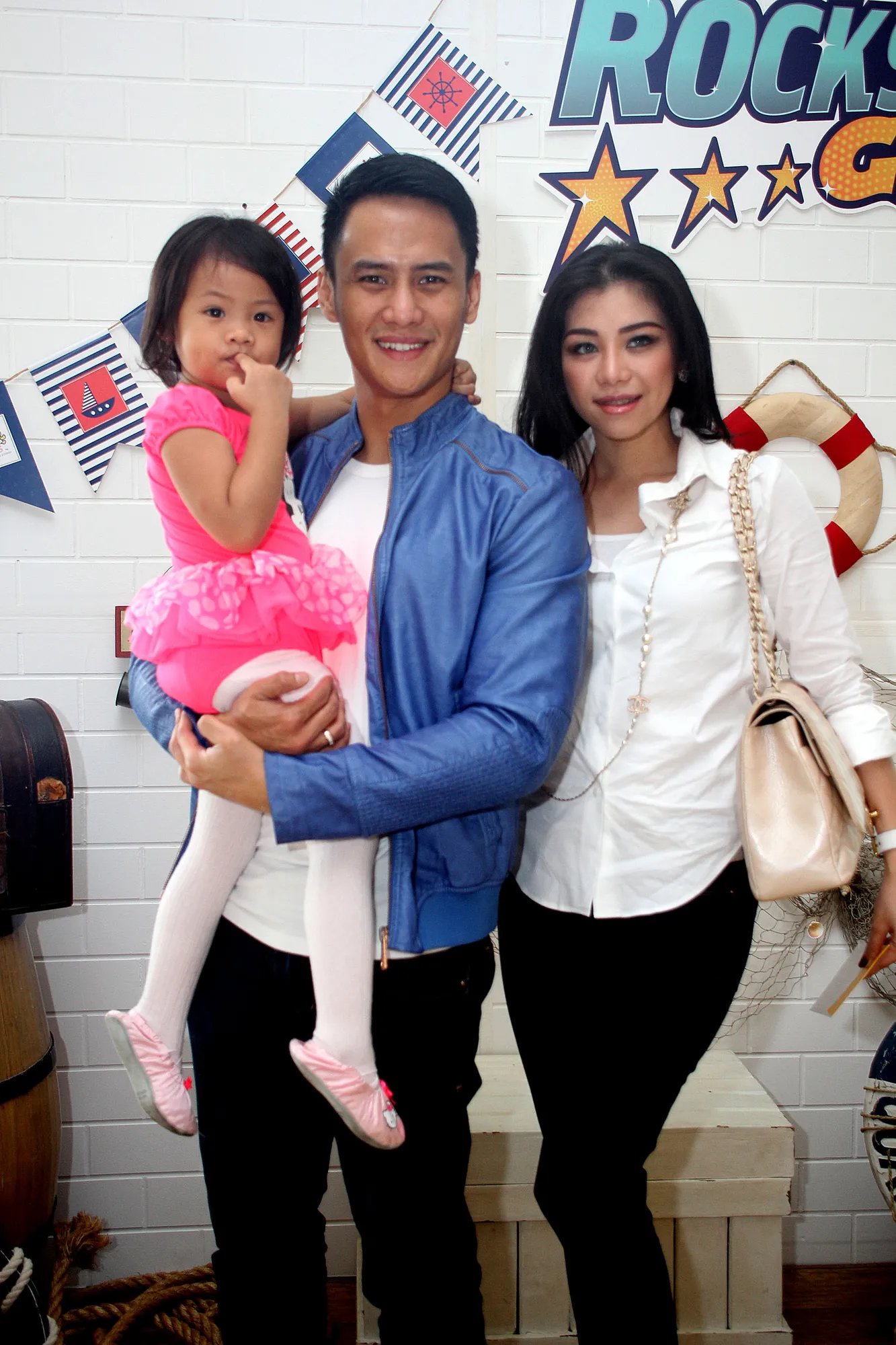 Choky dan keluarganya foto: Budy Susanto