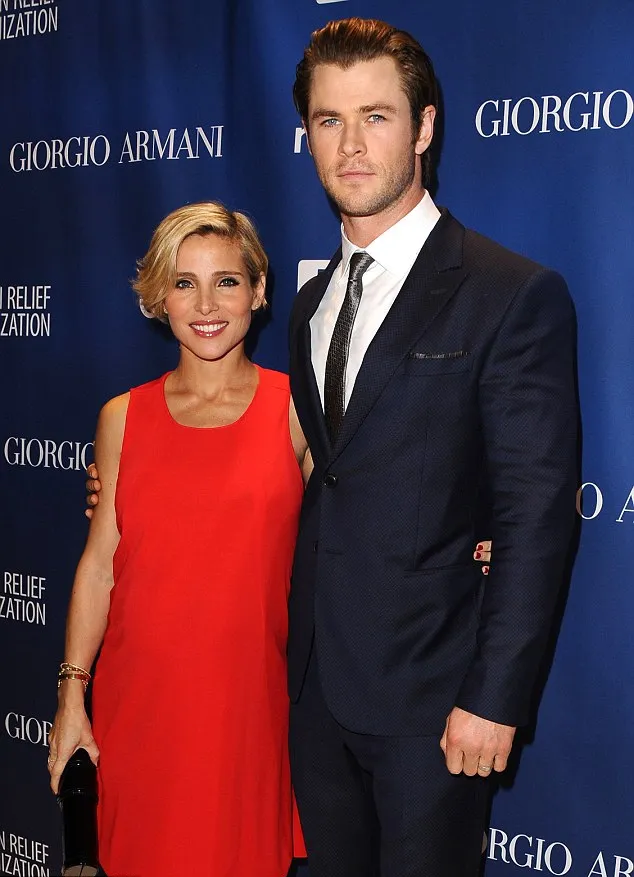 Elsa dan Chris @ dailymail.co.uk