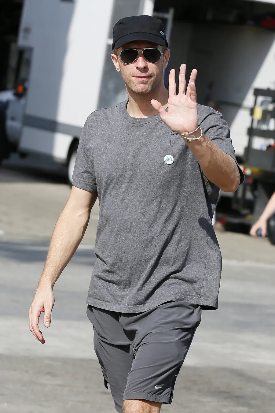 Chris Martin disebut ajak Jennifer Lawrence untuk tinggal bersamanya © Splashnews