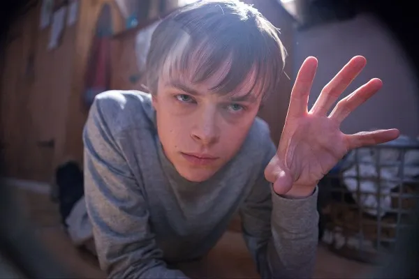 Dane DeHaan dalam CHRONICLE.(sumber: flickeringmyth.com)