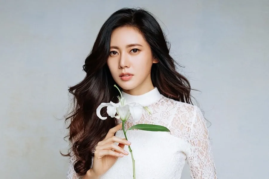 Aktris Chu Ja Hyun dikabarkan koma setelah melahirkan. © soompi.com