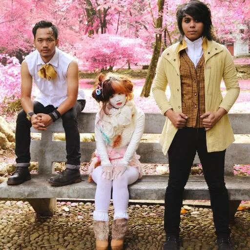 Lolita siap ramaikan industri musik dengan konsep unik @twitter.com/LOLITA_BAND