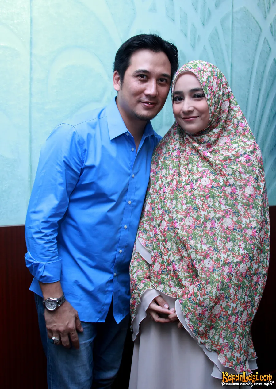 Cindy dan Tengku sudah bahagia kalau anaknya mengerjakan semua tugas © KapanLagi.com®/Muhammad Akrom Sukarya