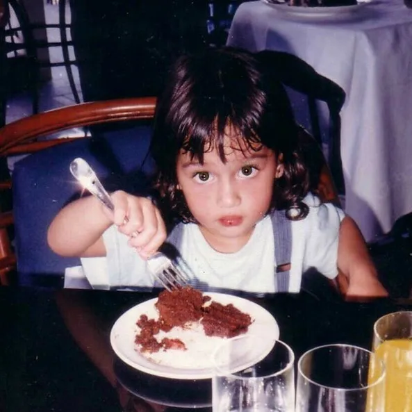 Foto Kecil Cinta Laura © Instagram