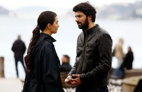 Akankah Elif dan Omer menemukan yang mereka cari? ©tvOne