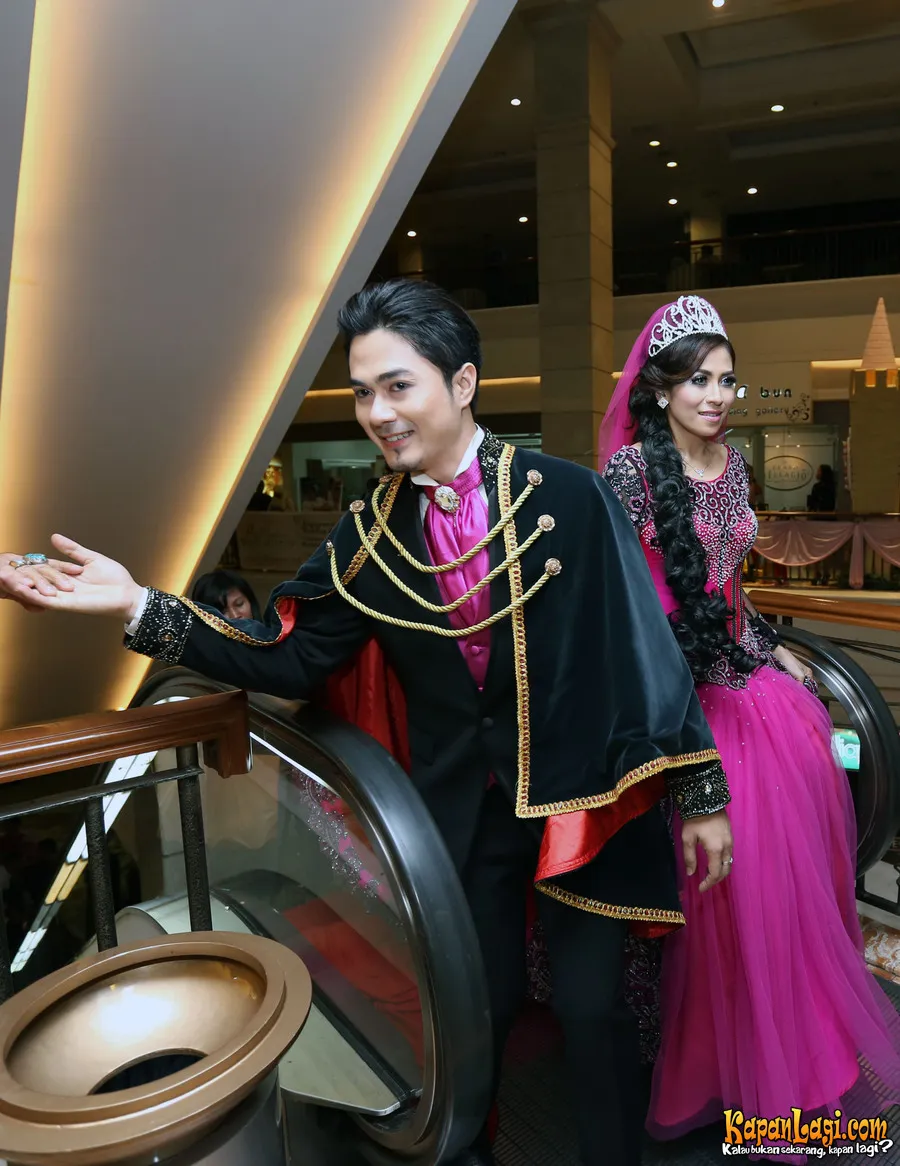 Cinta Penelope seperti Rapunzel di pernikahannya.