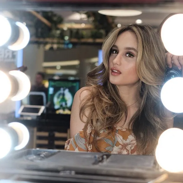 Tak hanya sukses berkaris, Cinta Laura juga punya prestasi cemerlang di dunia pendidikan. /©instagram.com/claurakiehl