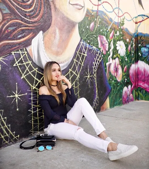 Cinta Laura merupakan salah satu bintang tanah air yang mulai sukses di Hollywood. /©instagram.com/claurakiehl