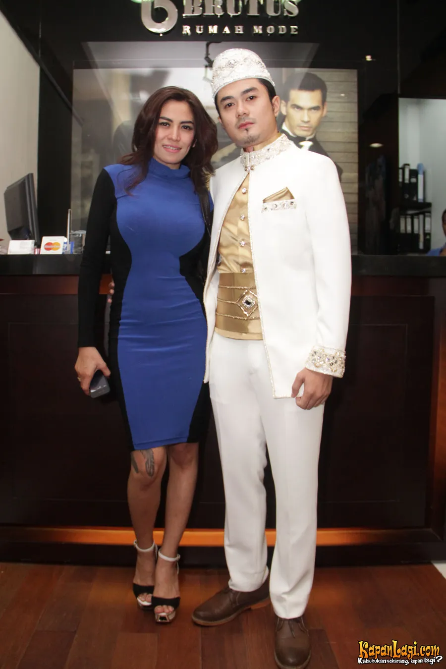 Cinta Penelope dan Donny akhirnya menikah.