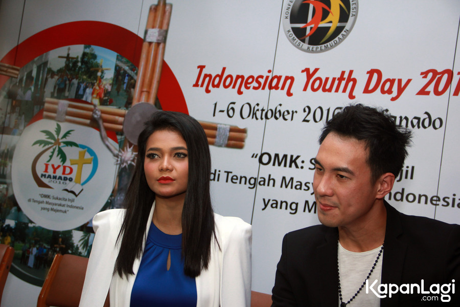 Citra Scholastika dan Daniel Mananta saling megagumi  © KapanLagi.com®/Muhammad Akrom Sukarya