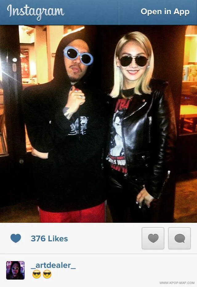 Art Dealer (kiri) dan CL 2NE1. ©onehallyu.com