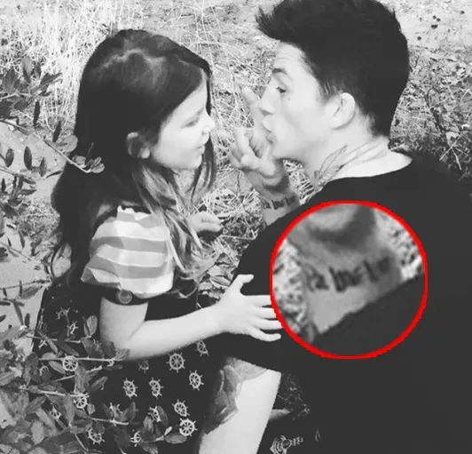 Tato di tangan Ash yang bertuliskan nama asli CL dalam huruf hangul © Istimewa