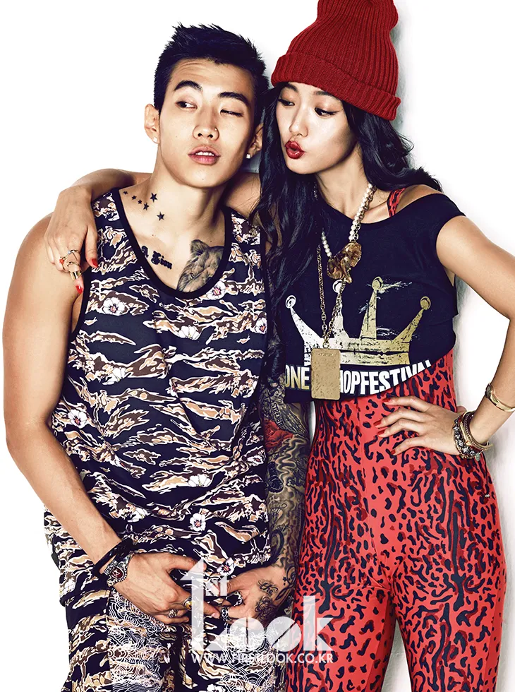 Clara saat menjalani pemotretan bersama Jay Park. ®1st Look Magazine