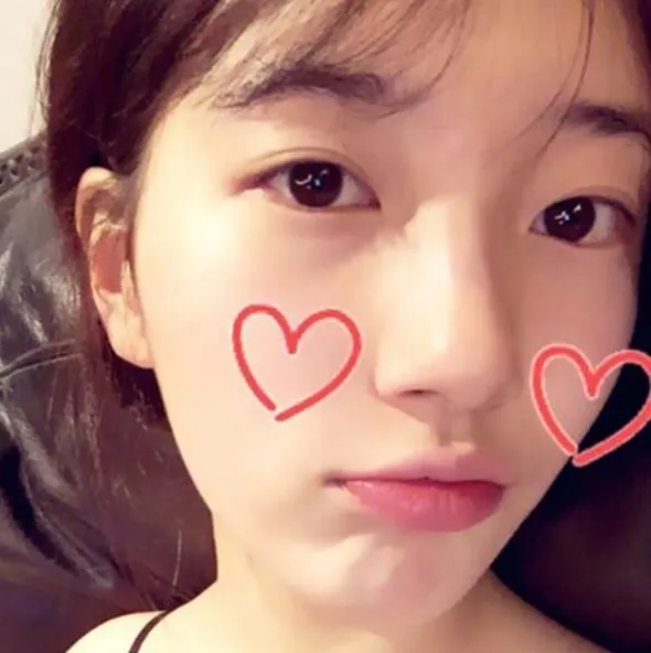 Folo selfoe close up Suzy Miss A, cantik awet muda. ©Instagram/skuukzky