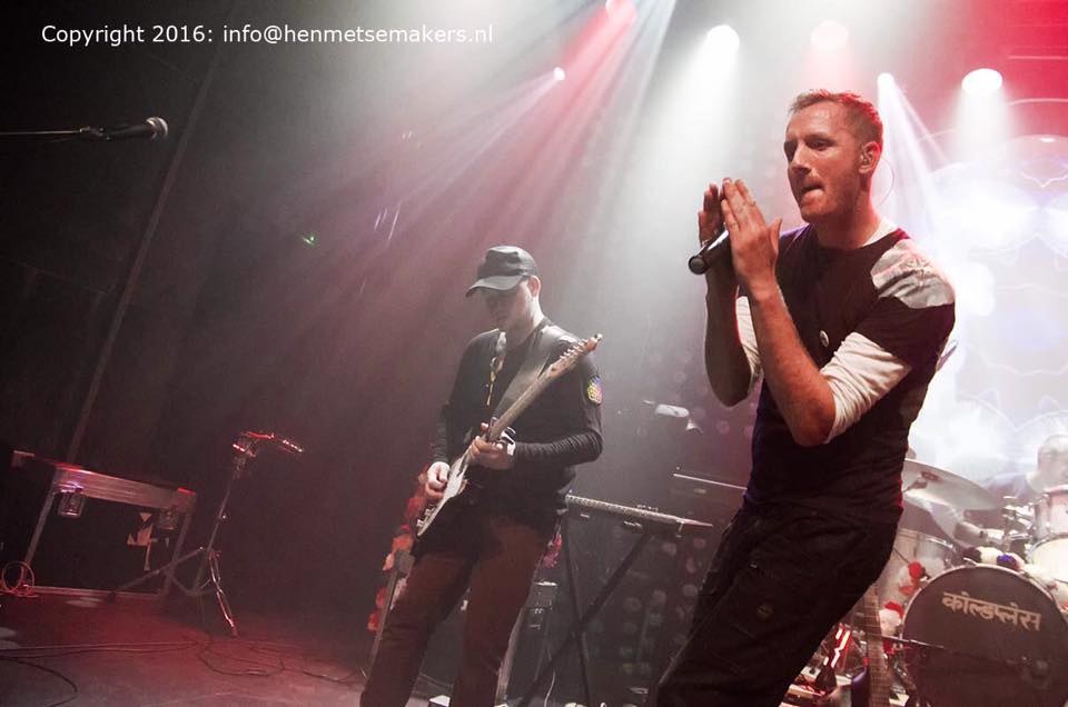 Jangan berkecil hati, karena Coldplace dipastikan akan datang ke Indonesia! © facebook.com/coldplace