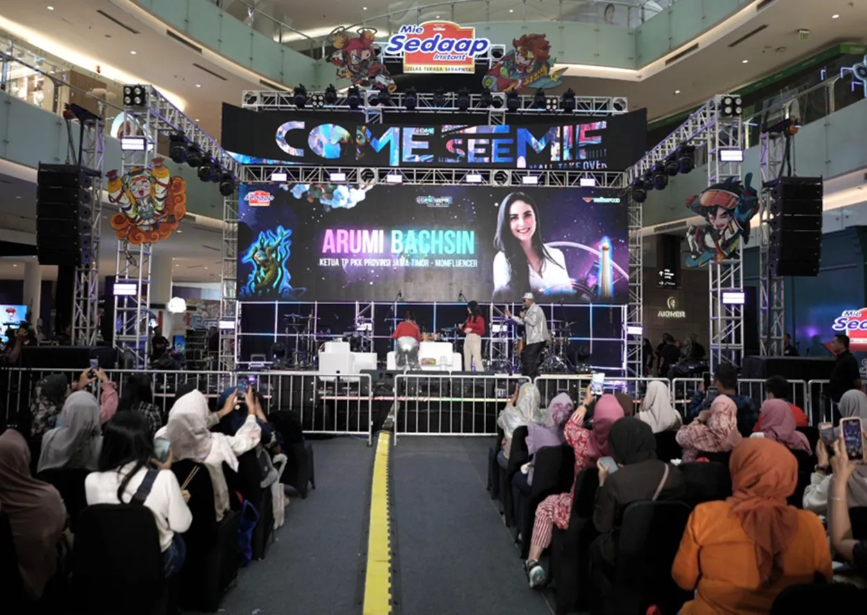 Talkshow bersama Arumi Bachsin. (c) Mie Sedaap