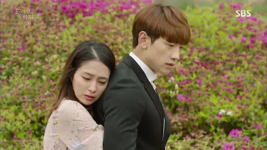 Rain berperan sebagai Kim Young Soo di drama COME BACK MISTER © SBS