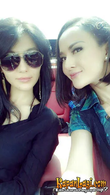 Corrine bersama Cynthiara Alona.