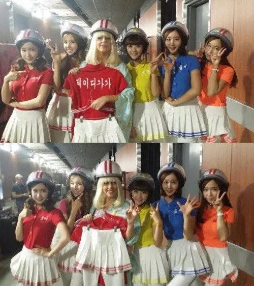 Lady Gaga pamerkan helm dan pakaian ala Crayon Pop @allkpop.com
