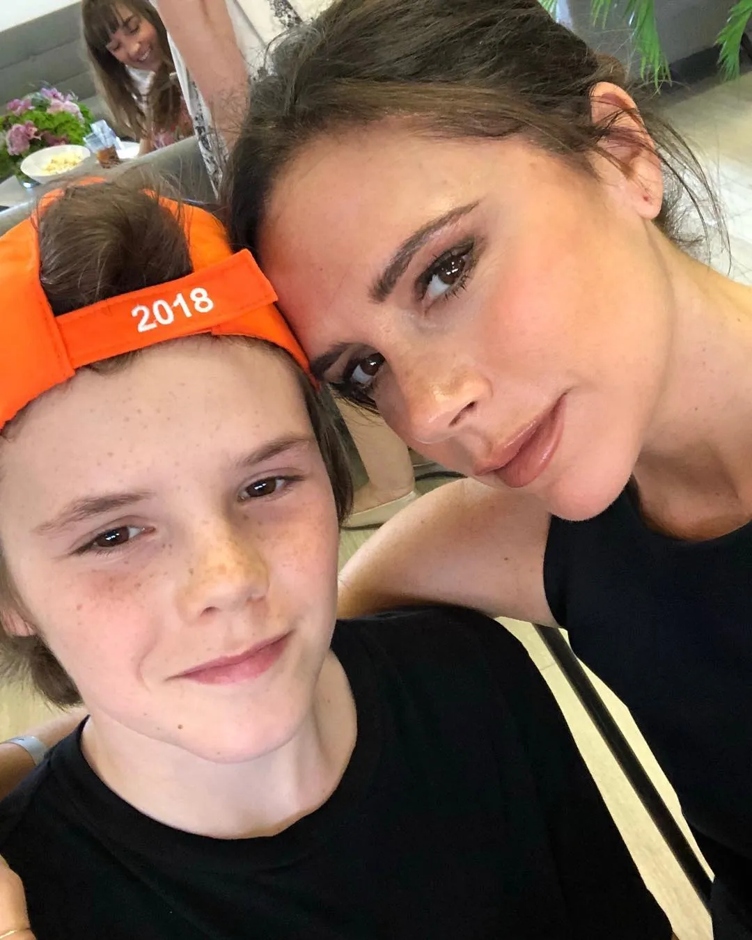 Cruz dan sang ibu, Victoria © instagram.com/cruzbeckham