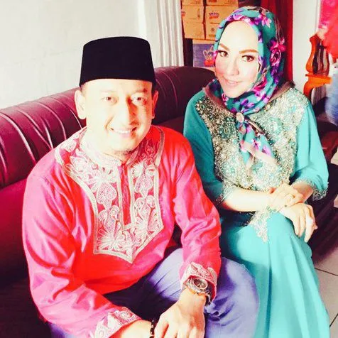 Ustaz Zacky Mirza syok dengan kabar perselingkuhan dengan Regina. ©twitter Regina