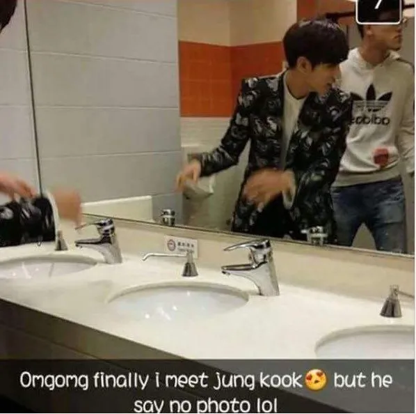 Foto Jungkook BTS di Toilet yang diambil 