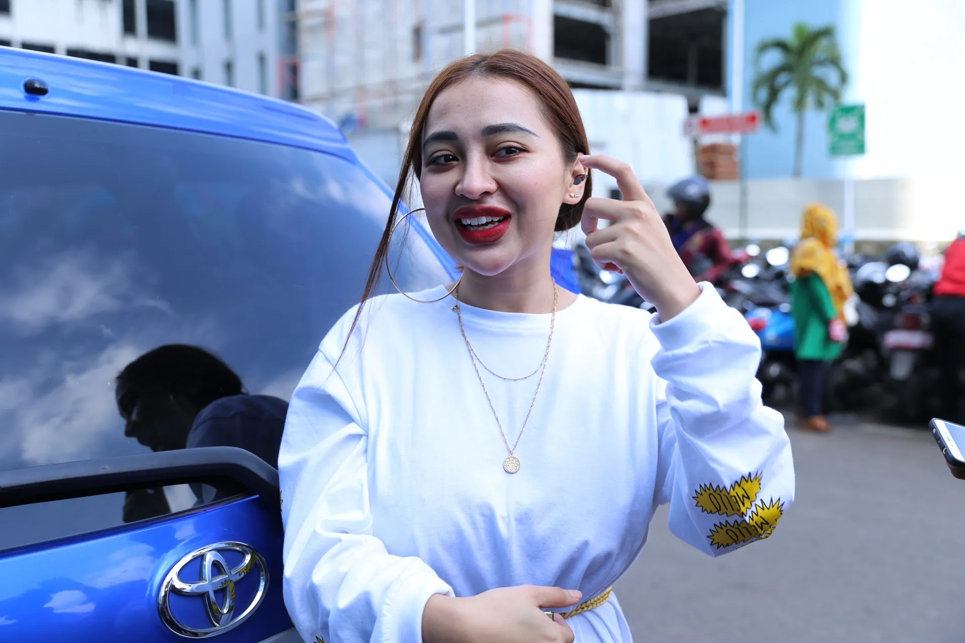 Cupi Cupita Bagikan Peralatan Dangdut Keliling Ke Penggemar - KapanLagi.com