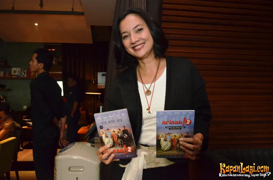 Dalam sinetron Berkah garapan H. Ahmad Yusuf, Cut Mini berperan sebagai seorang Ustadzah.