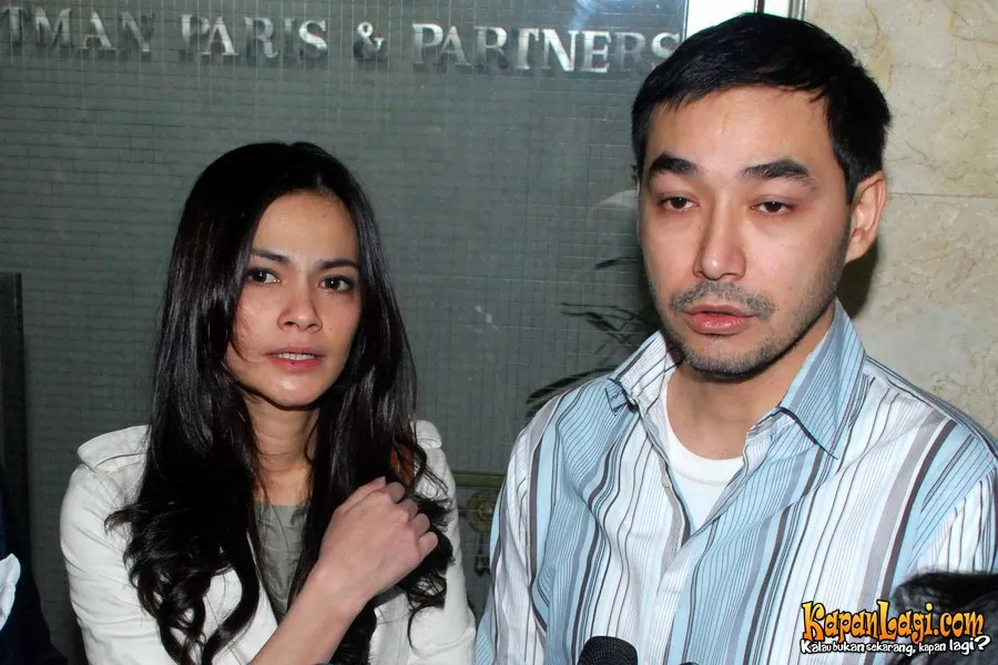 Cut Tary sudah setahun tak tinggal dengan Yusuf.