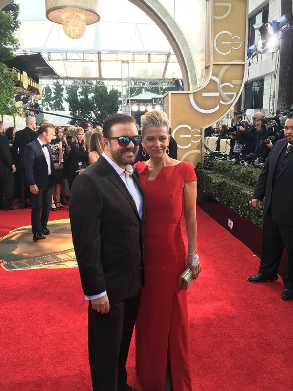 Ricky Gervais terpilih sebagai host Golden Globes 2016. ©twitter Golden Globes 2016