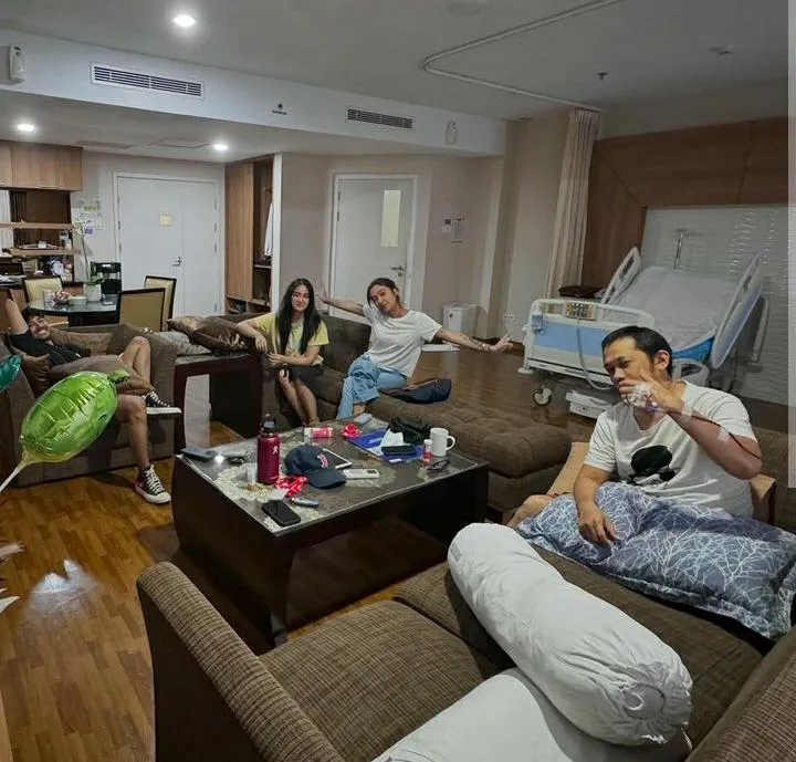 Hanung Bramantyo Alami Patah Tulang Setelah Ketiban Motor 220 Kg / Credit Foto: Instagram/hanungbramantyo