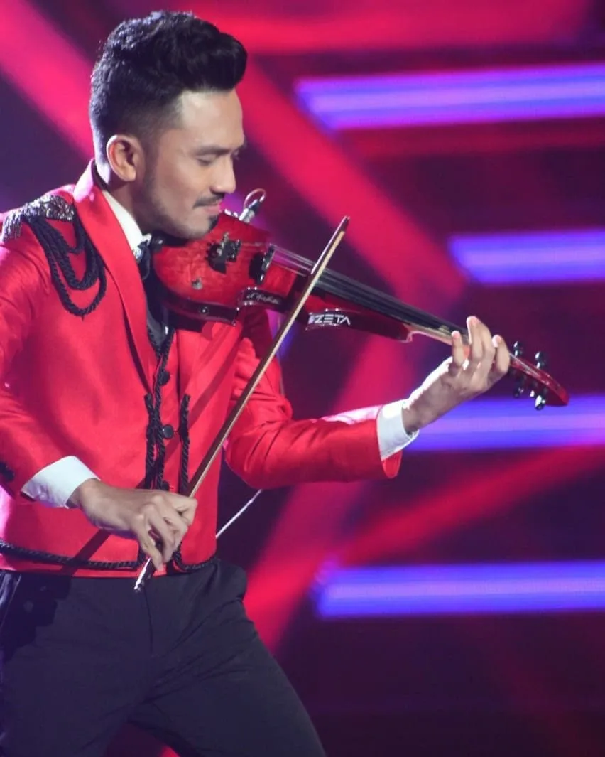 Instagram @da3_alfinh