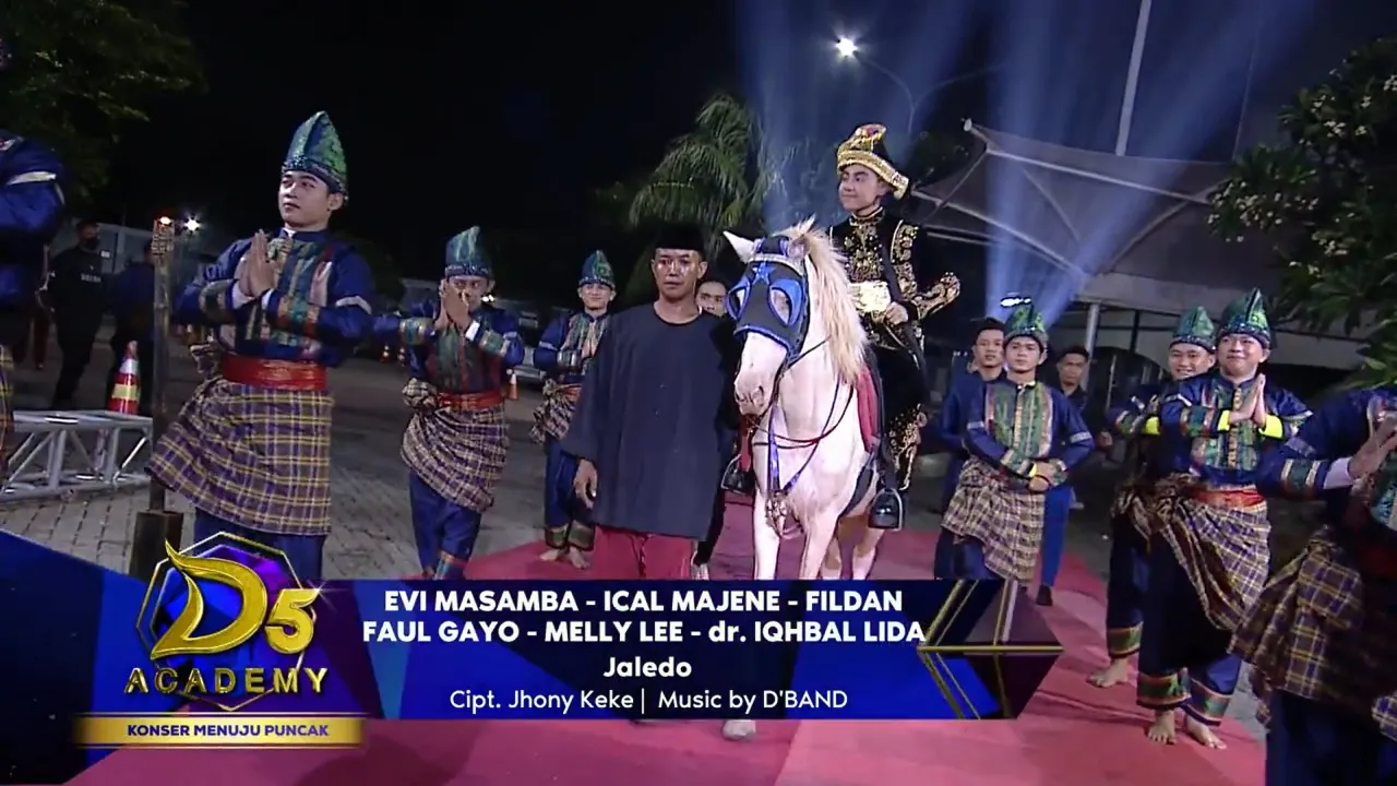 Evi Masamba, Ical Majene, Fildan, Faul Gayo, Melly Lee, & dr.Iqhbal Menyambut Kedatangan Ebi (Bima) Sambil Menyanyikan Lagu ''Jaledo'