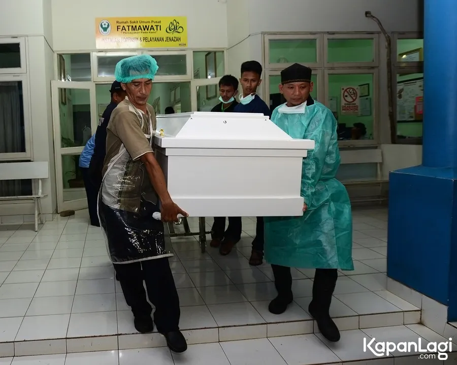Saat ditemukan, kondisi mayat ayah Dahlia tidak mengenakan baju/©KapanLagi.com®/Bambang E Ros