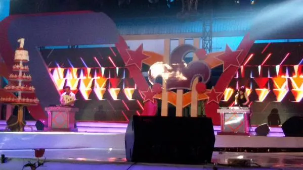 Penampilan DJ Una di awal acara / © RCTI Official Twitter