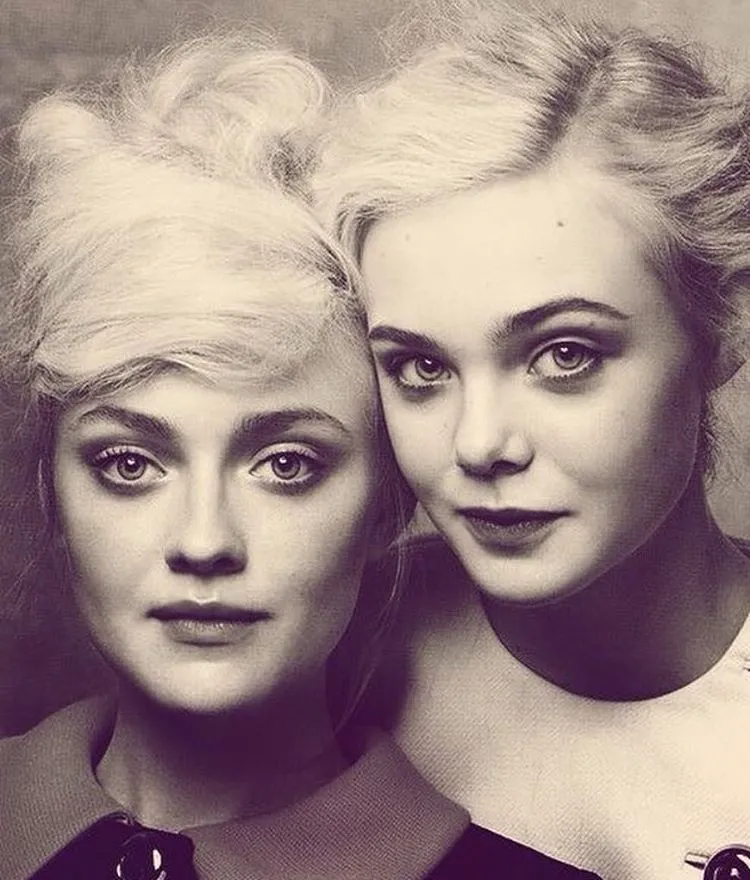 Mirip, rasanya sulit memutuskan siapa yang lebih cantik di antara Dakota dan Elle Fanning © instagram.com/dakotafanning