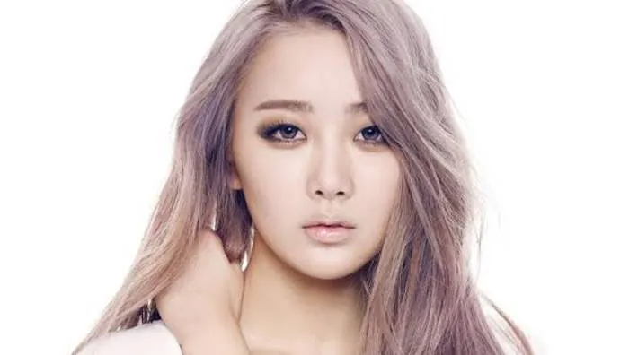 Subin sempat menerima komentar negatif karena aksennya. ©allkpop