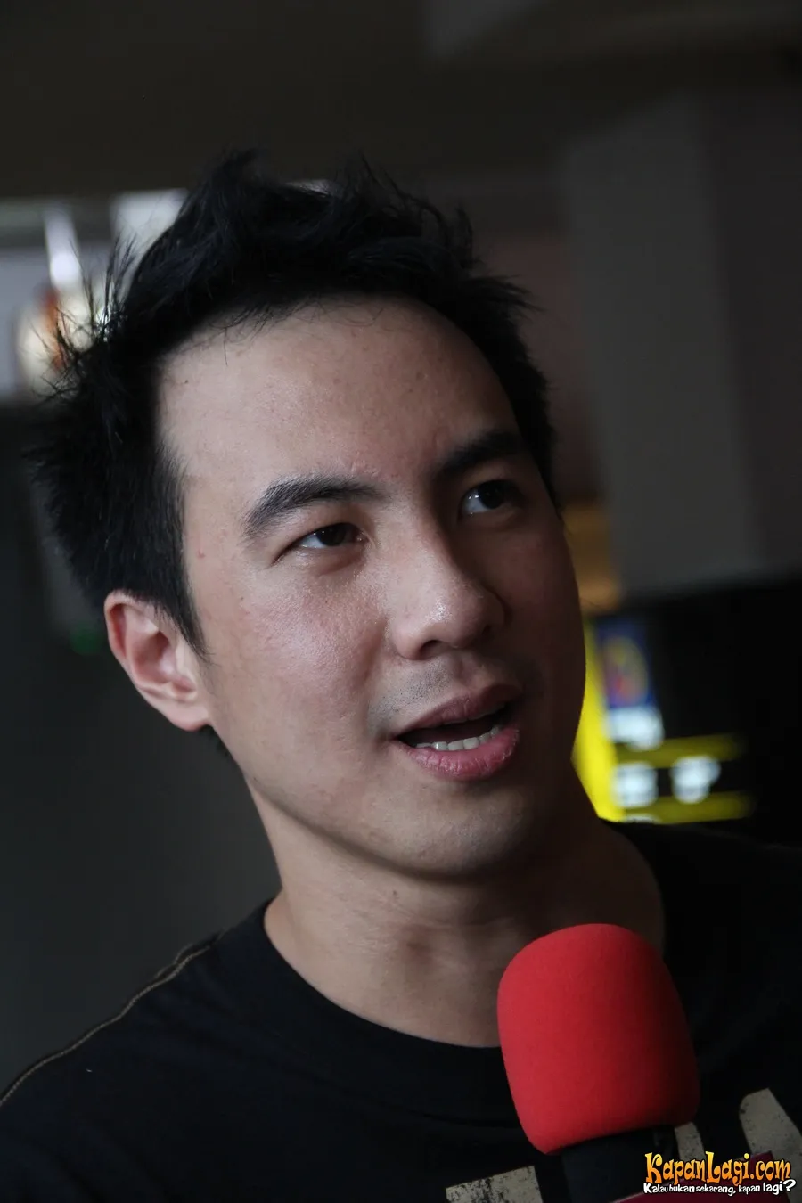 Daniel Mananta tampaknya sangat mencintai dunia presenter