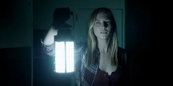 Aktris Hana Hayes didaulat menjadi sosok Elise di masa muda pada franchise terbaru Insidious ini. © Dark Universe