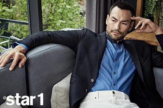 David McInnis dalam wawancara dengan majalah © @star1