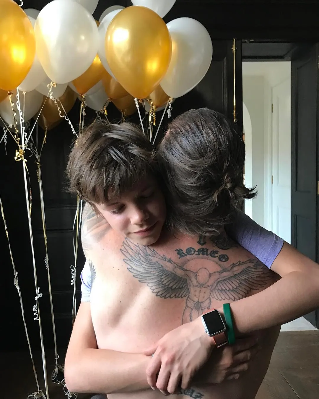 Romeo juga ikut memberikan ucapan selamat untuk ayahnya © instagram.com/romeobeckham